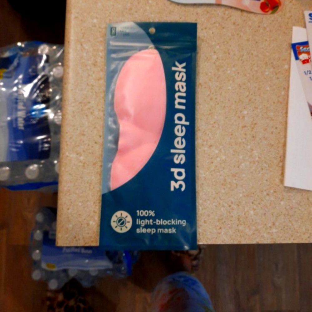 3d sleep mask & 2 peach face masks
